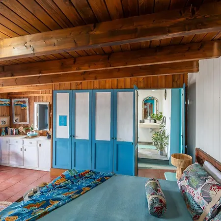 In Front Of Idyllic דירה