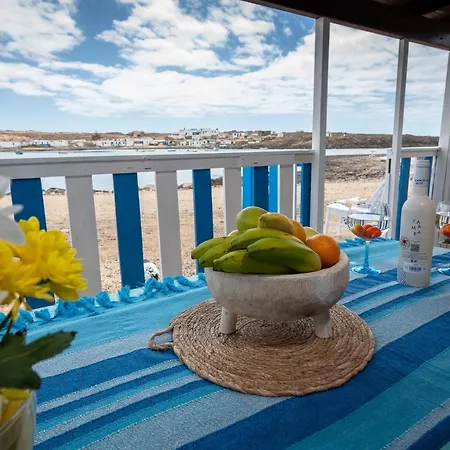 Apartament In Front Of Idyllic