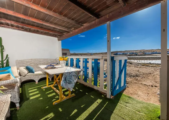 Appartement In Front Of Idyllic *