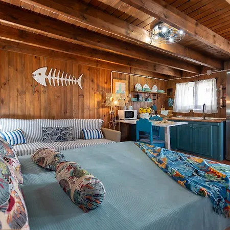 In Front Of Idyllic アパート Majanicho