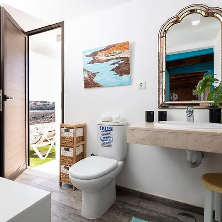 Apartament In Front Of Idyllic