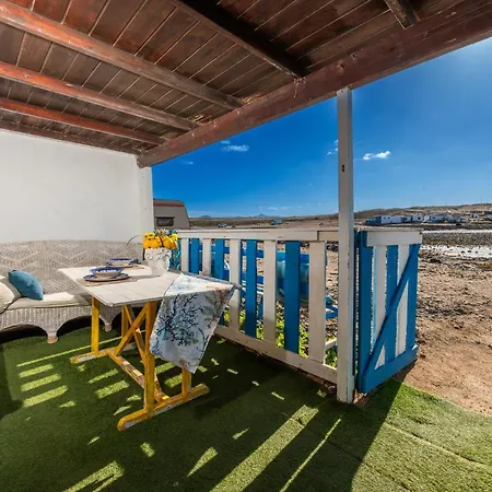 Apartament In Front Of Idyllic *