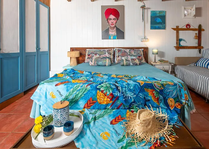 In Front Of Idyllic * Majanicho